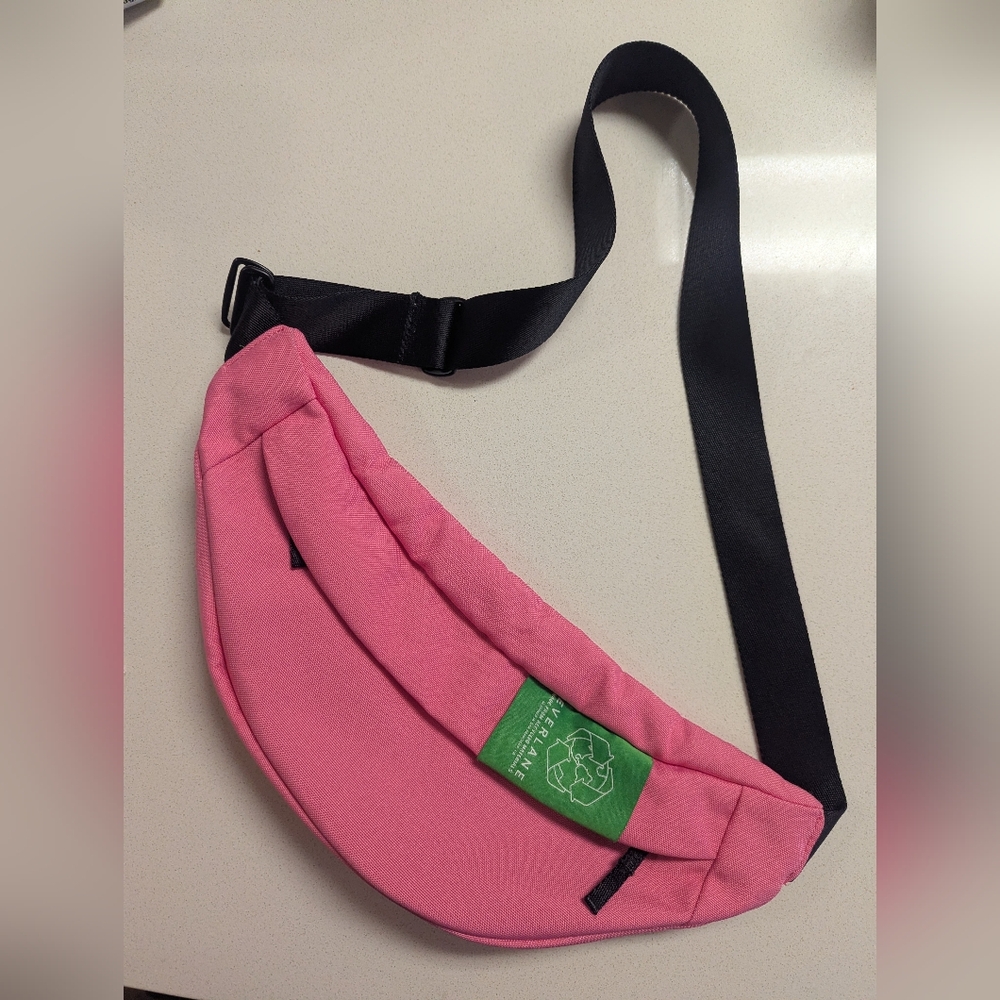 Everlane Pink Bag with Black Zipper